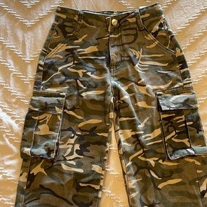 Camouflage youth pants